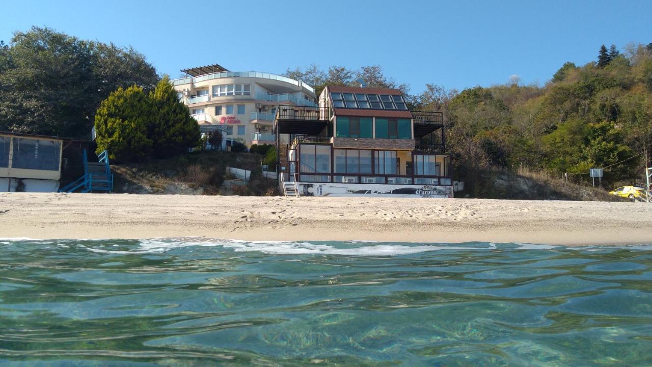Hemingway Rooms In Happy Beach 바르나 외부 사진