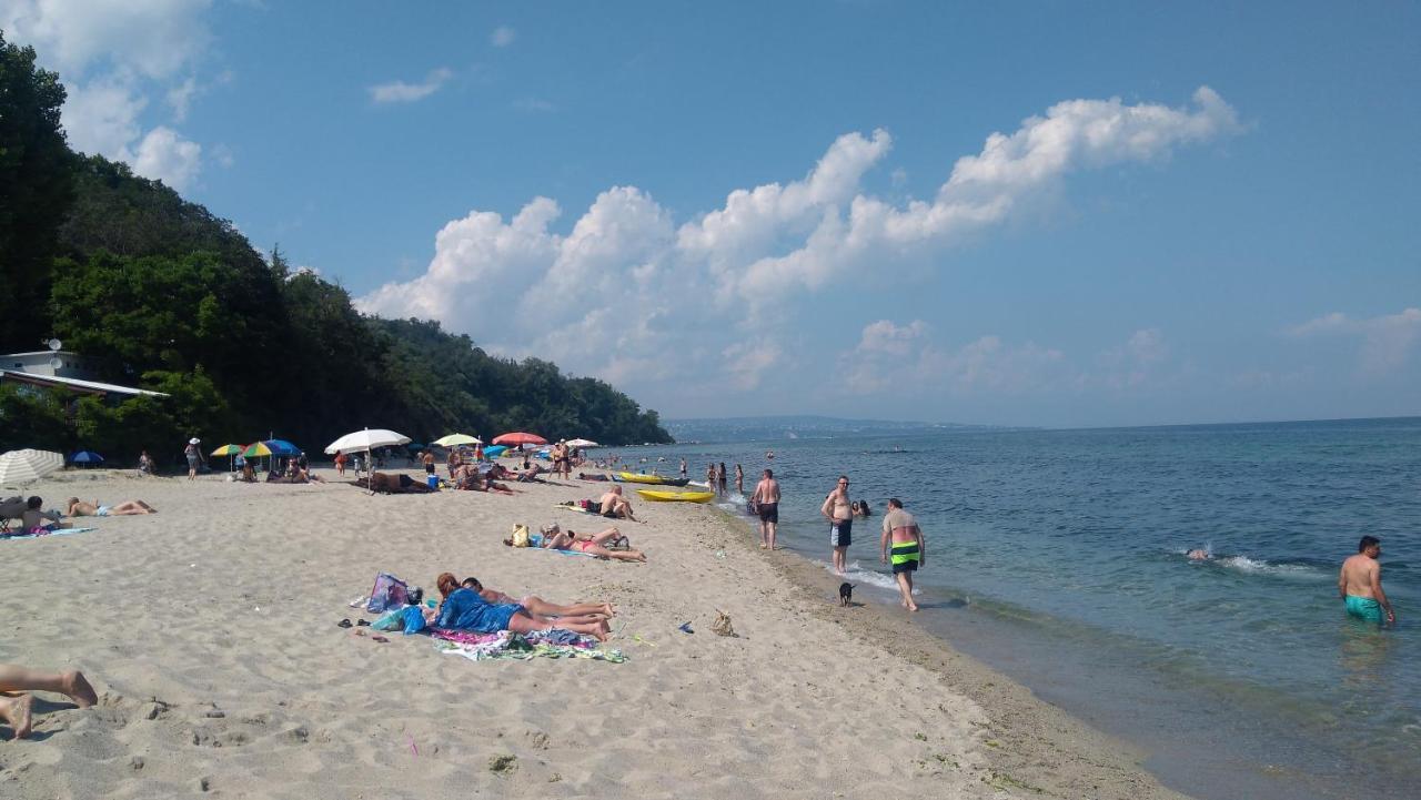 Hemingway Rooms In Happy Beach 바르나 외부 사진