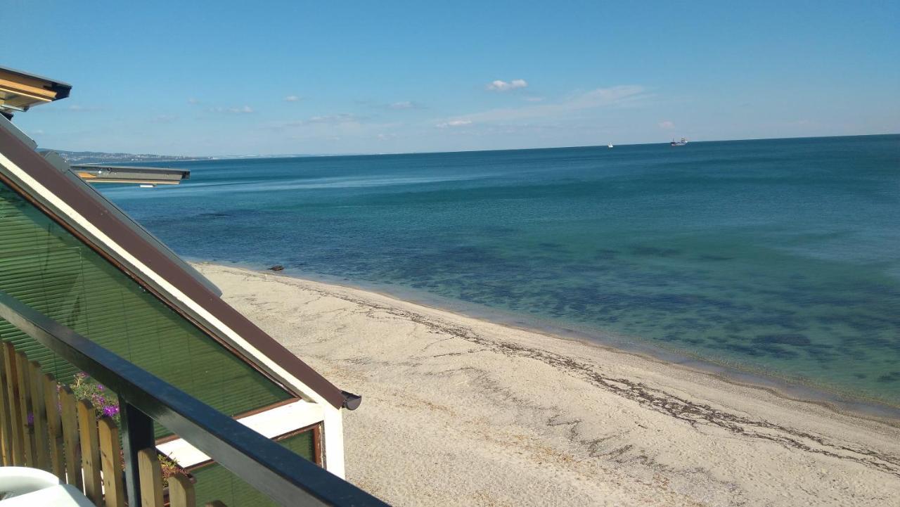 Hemingway Rooms In Happy Beach 바르나 외부 사진