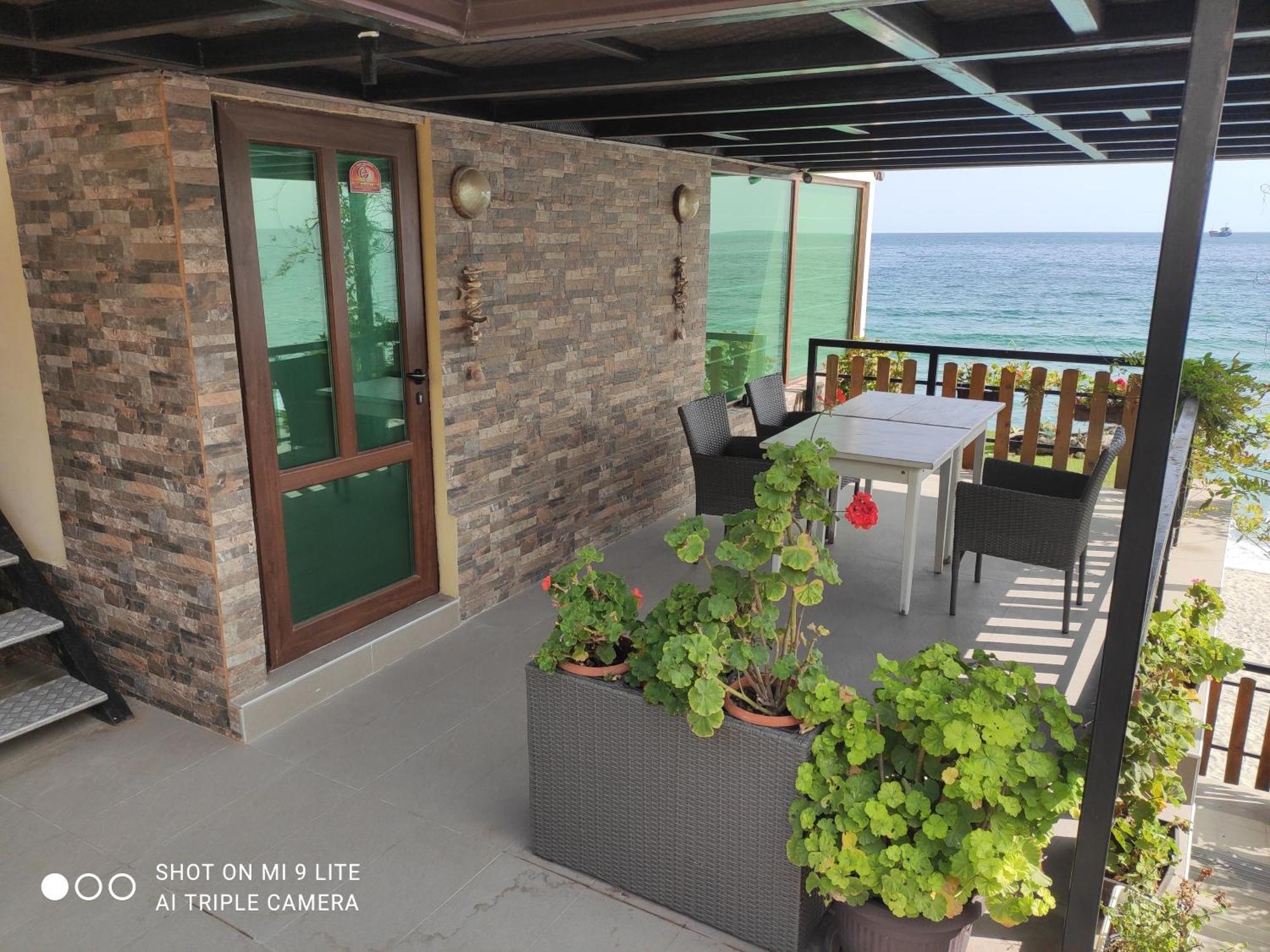Hemingway Rooms In Happy Beach 바르나 외부 사진