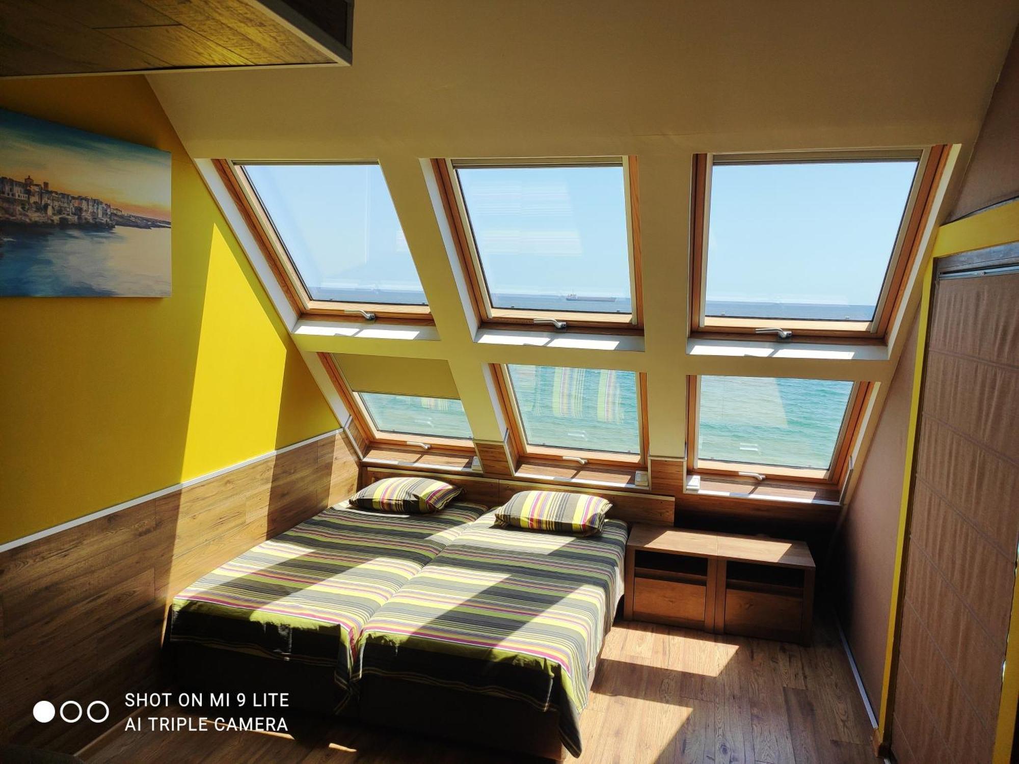 Hemingway Rooms In Happy Beach 바르나 외부 사진