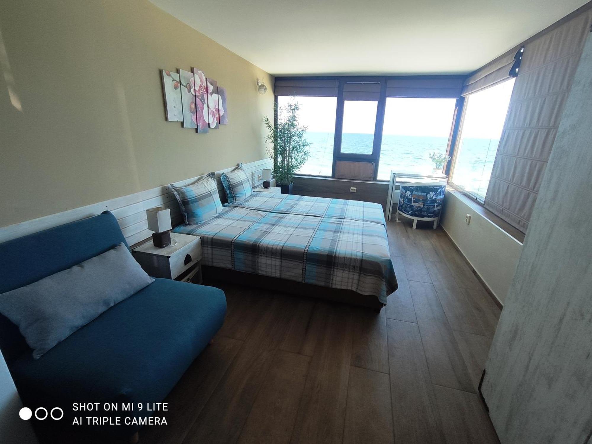 Hemingway Rooms In Happy Beach 바르나 외부 사진