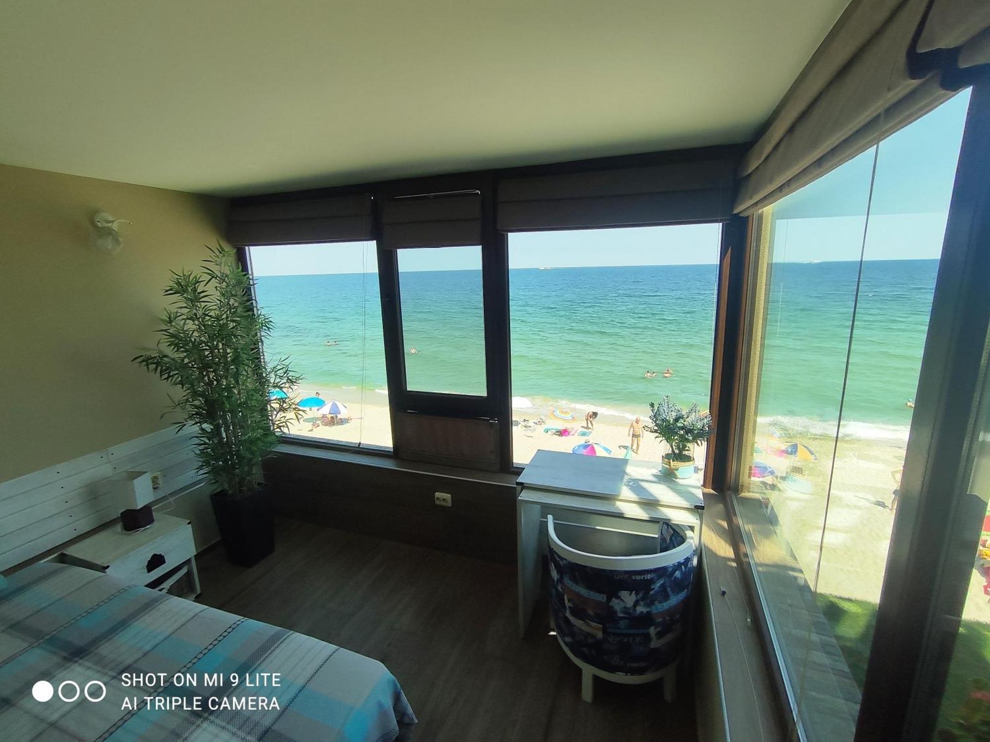 Hemingway Rooms In Happy Beach 바르나 외부 사진