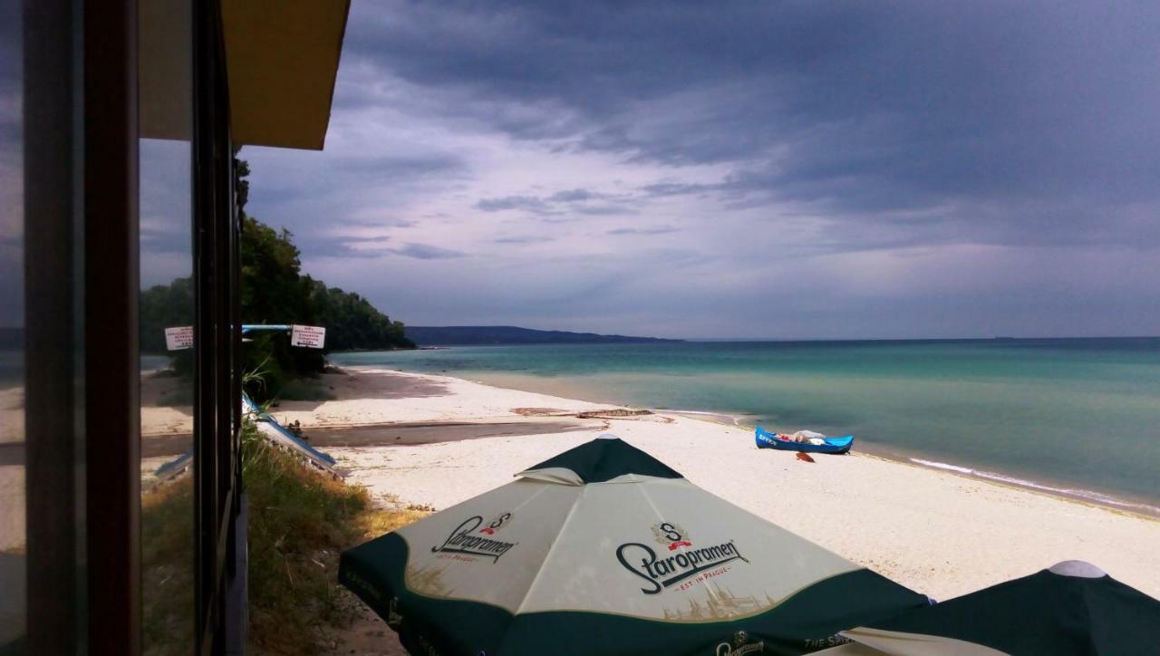 Hemingway Rooms In Happy Beach 바르나 외부 사진