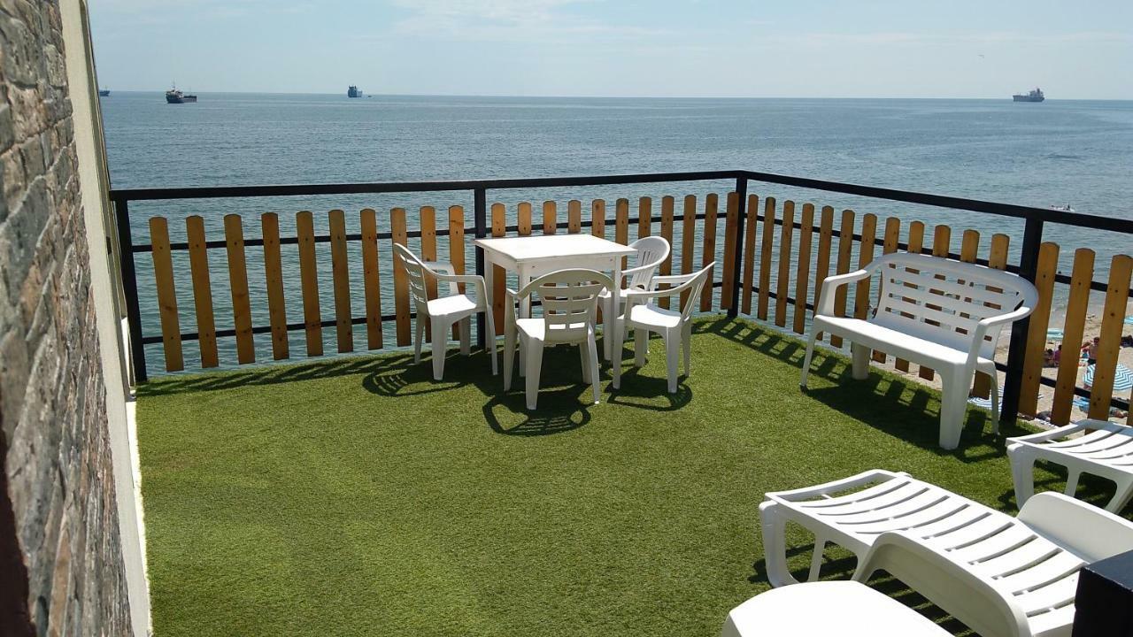 Hemingway Rooms In Happy Beach 바르나 외부 사진
